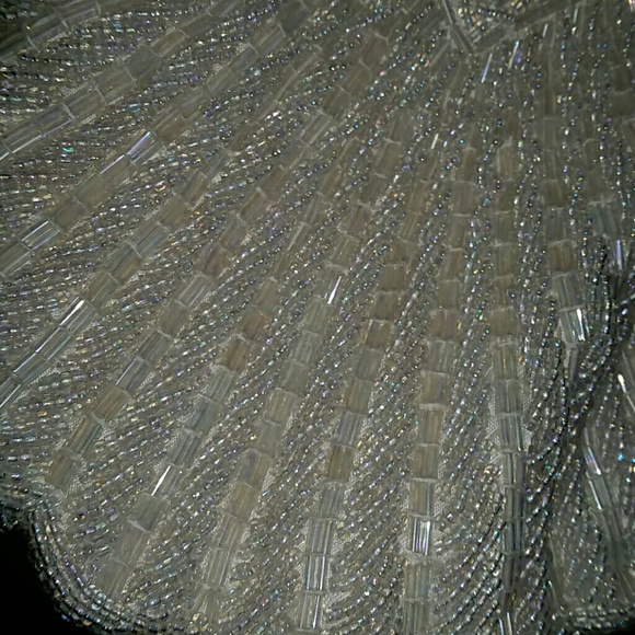 White clutch with hand beading - Picture 2 of 3